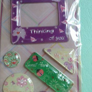 Capsule bubble stickers